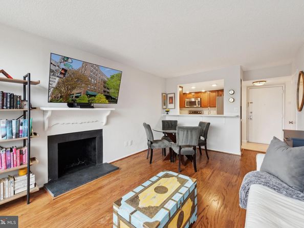 1700 17TH Street NW 403, Washington DC 20009