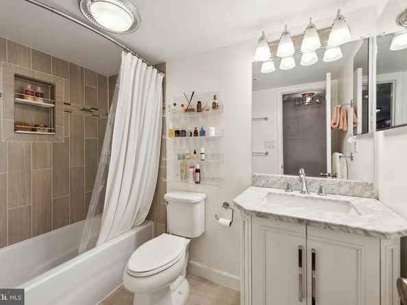 1700 17TH Street NW 403, Washington DC 20009