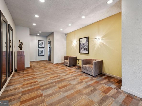 1700 17TH Street NW 403, Washington DC 20009