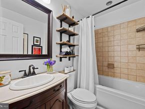 826 S 2nd Street 3, Philadelphia PA 19147