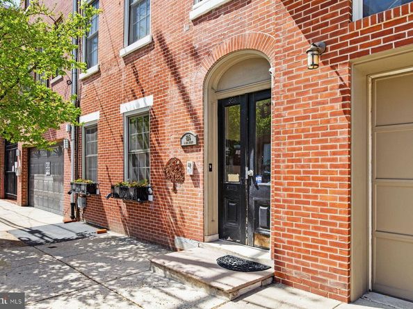 826 S 2nd Street 3, Philadelphia PA 19147