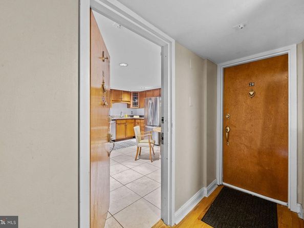 826 S 2nd Street 3, Philadelphia PA 19147