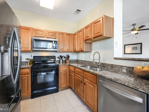 1530 Spring Gate Drive 9219, Mclean VA 22102