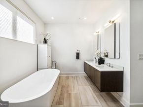 48 N 3rd Street 3, Philadelphia PA 19106