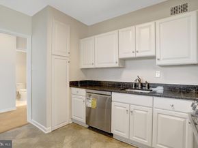 4141 Henderson Road N 606, Arlington VA 22203
