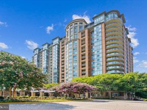8220 Crestwood Heights Drive 301, Mclean VA 22102