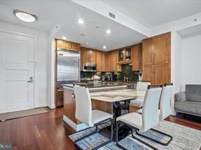 8220 Crestwood Heights Drive 301, Mclean VA 22102