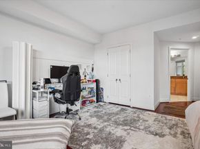 8220 Crestwood Heights Drive 301, Mclean VA 22102
