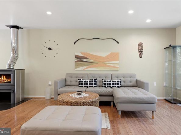 10929 Howland Drive, Reston VA 20191