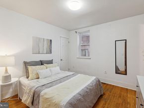 1305 Spruce Street TH1C, Philadelphia PA 19107