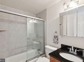 1305 Spruce Street TH1C, Philadelphia PA 19107
