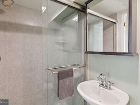 1305 Spruce Street TH1C, Philadelphia PA 19107