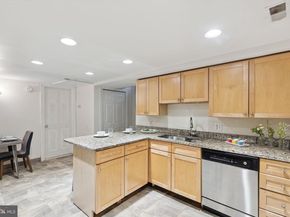 1305 Spruce Street TH1C, Philadelphia PA 19107