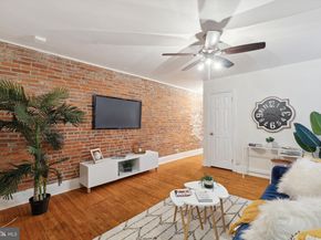 1305 Spruce Street TH1C, Philadelphia PA 19107