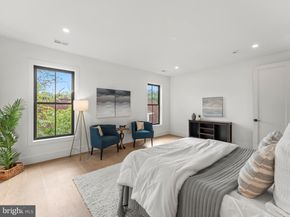 906 Hillcrest Drive SW, Vienna VA 22180