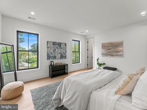 906 Hillcrest Drive SW, Vienna VA 22180