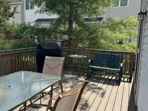 2550 James Madison Circle, Herndon VA 20171