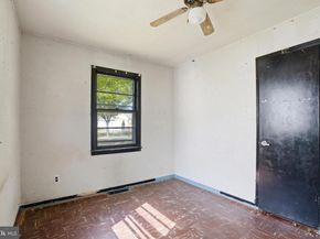 1402 Susan Avenue, Croydon PA 19021