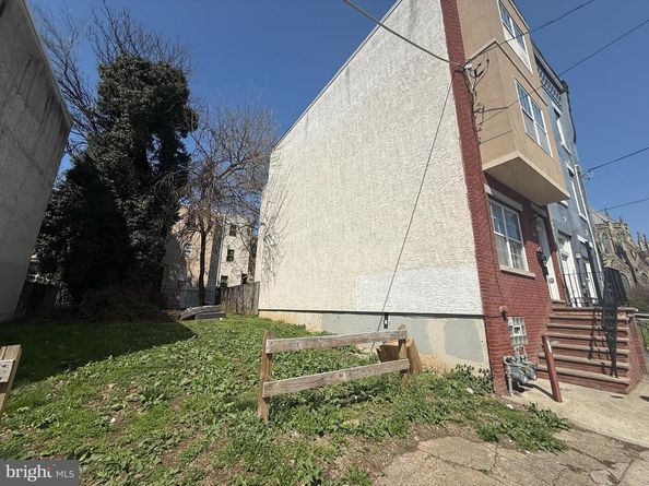 2044 N 18TH Street, Philadelphia PA 19121