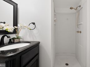 3772 Keller Avenue, Alexandria VA 22302