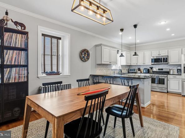 210 E Evergreen Avenue, Philadelphia PA 19118