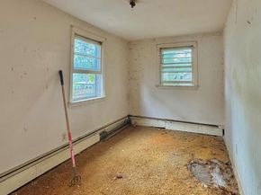 828 Broad Street, Collingdale PA 19023