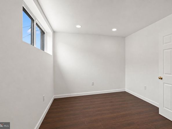 6729 Linmore Avenue, Philadelphia PA 19142
