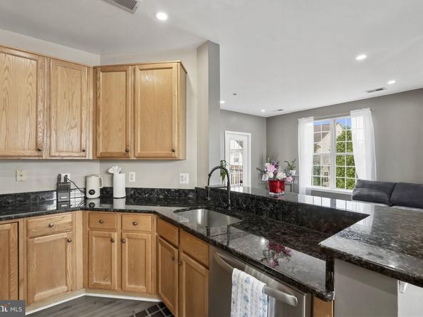 6481 Cheyenne Drive 304, Alexandria VA 22312