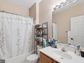 6481 Cheyenne Drive 304, Alexandria VA 22312