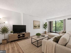 2311 Pimmit Drive 318, Falls Church VA 22043