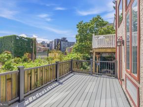 913 N Lawrence Street, Philadelphia PA 19123