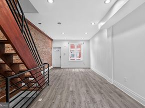 1302 N Dover Street, Philadelphia PA 19121