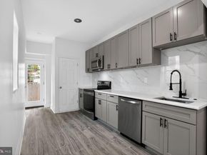 1302 N Dover Street, Philadelphia PA 19121