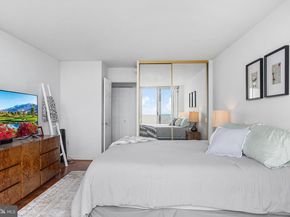 604 S Washington Square 2311, Philadelphia PA 19106