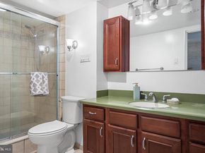 604 S Washington Square 2311, Philadelphia PA 19106