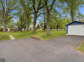 2880 Old Cedar Grove Road, Broomall PA 19008