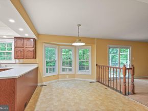 169 Applegate Drive, Sterling VA 20164