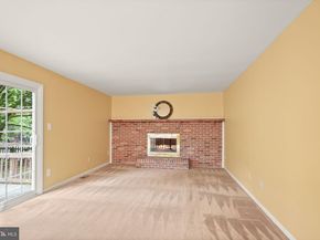 169 Applegate Drive, Sterling VA 20164