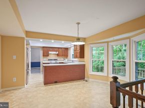 169 Applegate Drive, Sterling VA 20164