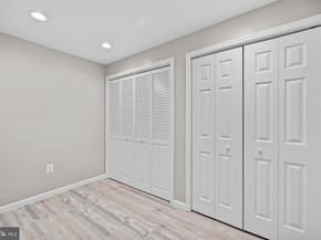 9556 Pine Bough Place, Vienna VA 22181