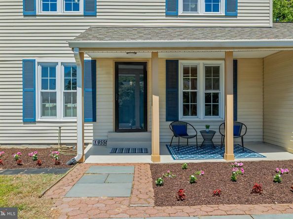 9556 Pine Bough Place, Vienna VA 22181