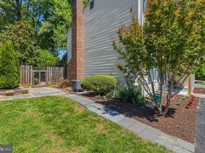 9556 Pine Bough Place, Vienna VA 22181