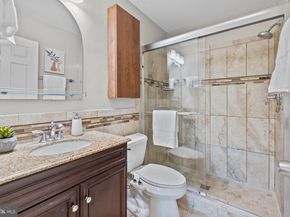 9556 Pine Bough Place, Vienna VA 22181