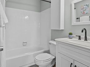 9556 Pine Bough Place, Vienna VA 22181