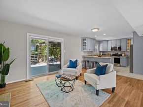 9556 Pine Bough Place, Vienna VA 22181
