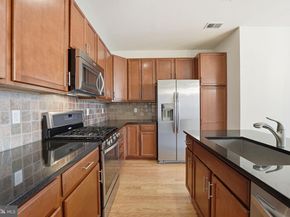 2951 Finsbury Place 97, Fairfax VA 22031