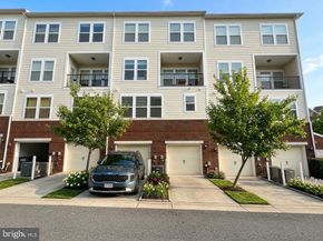 2951 Finsbury Place 97, Fairfax VA 22031