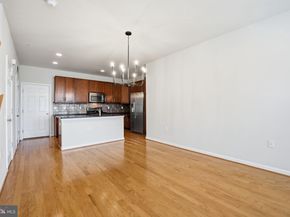 2951 Finsbury Place 97, Fairfax VA 22031