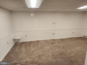 25 Forsythia Court, Lafayette Hill PA 19444