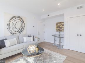 1012 17TH Place NE SEVEN, Washington DC 20002